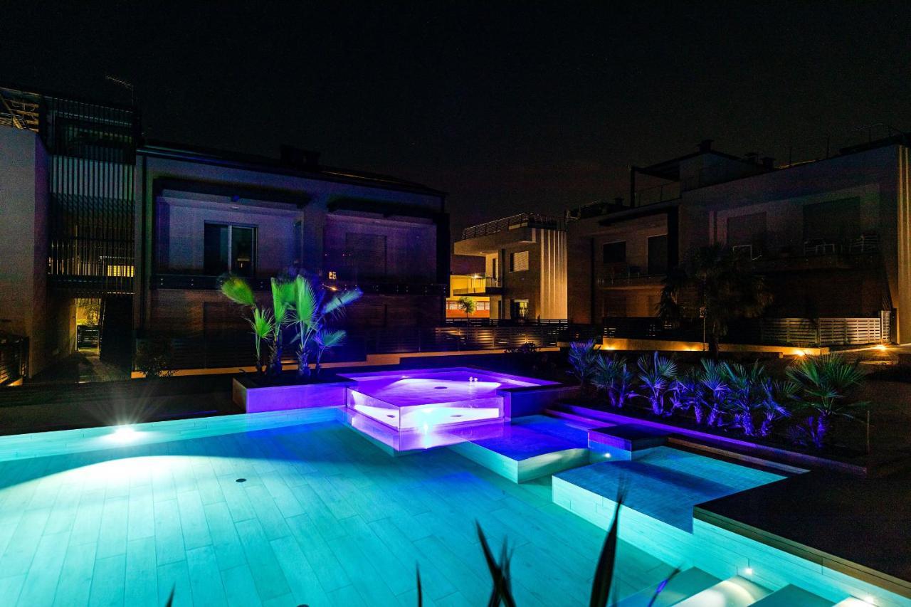 Apartamento Una Terrazza Sul Lago A2 Con Piscina By Wonderful Italy Peschiera del Garda Exterior foto